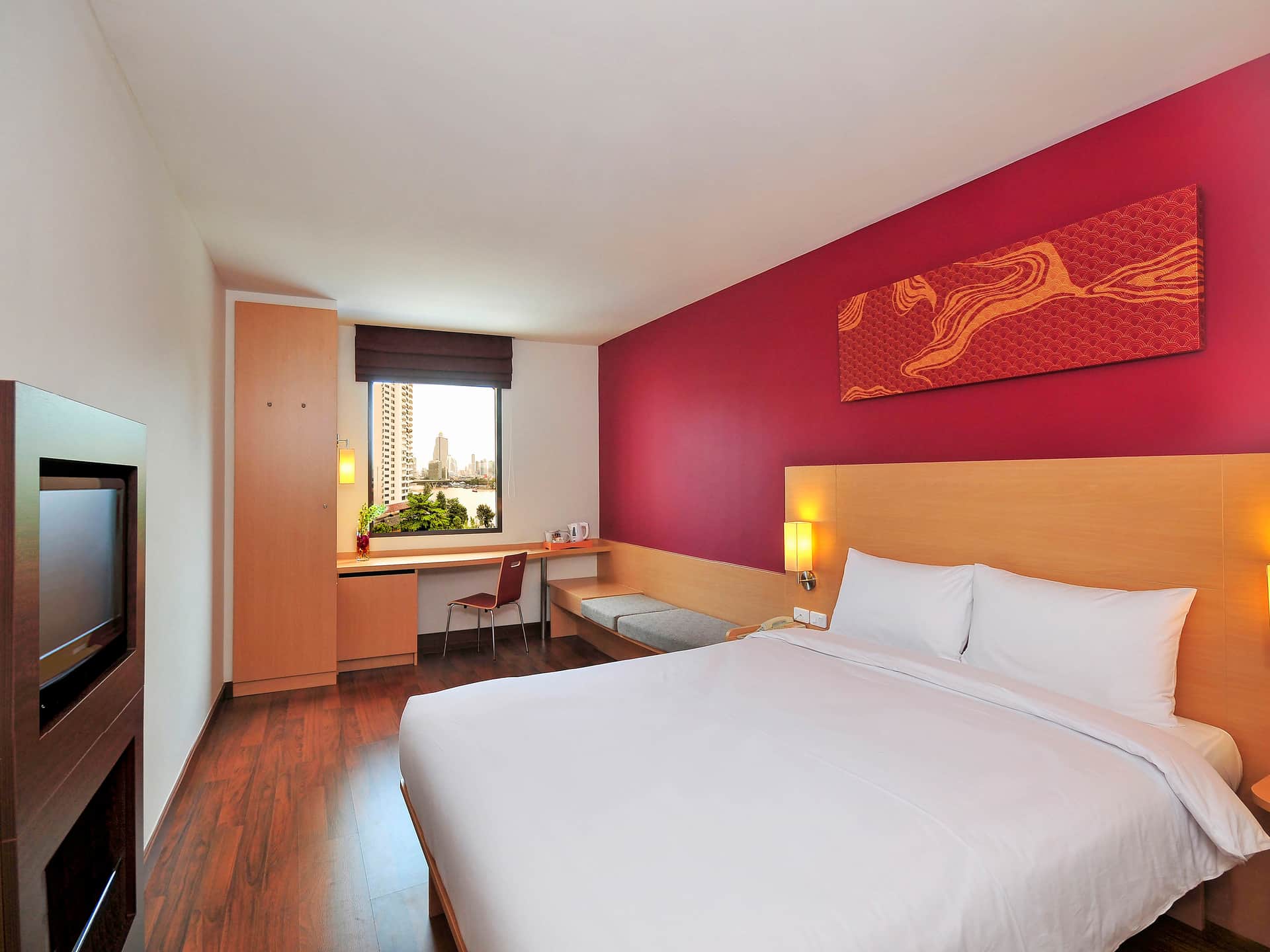 ibis Bangkok Riverside