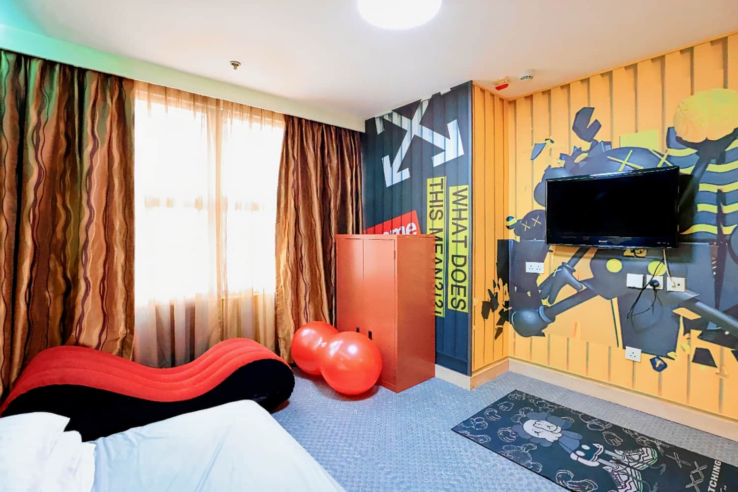 Muse x Hotel