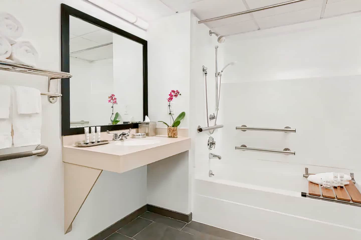 Studio Allston Hotel