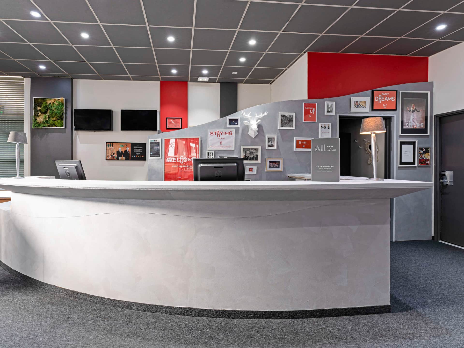 ibis Paris Pantin Eglise