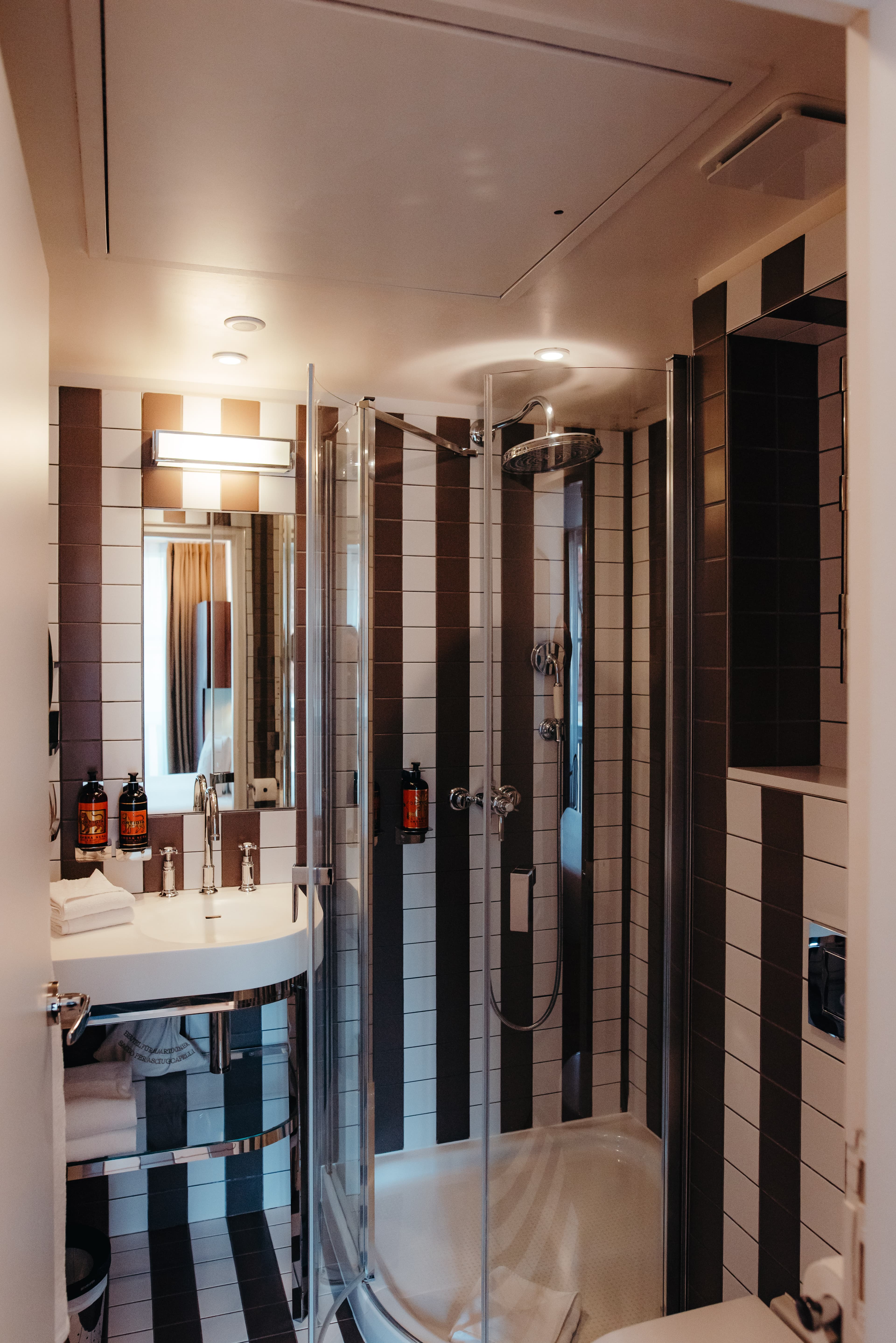 Hôtel Eiffel Blomet