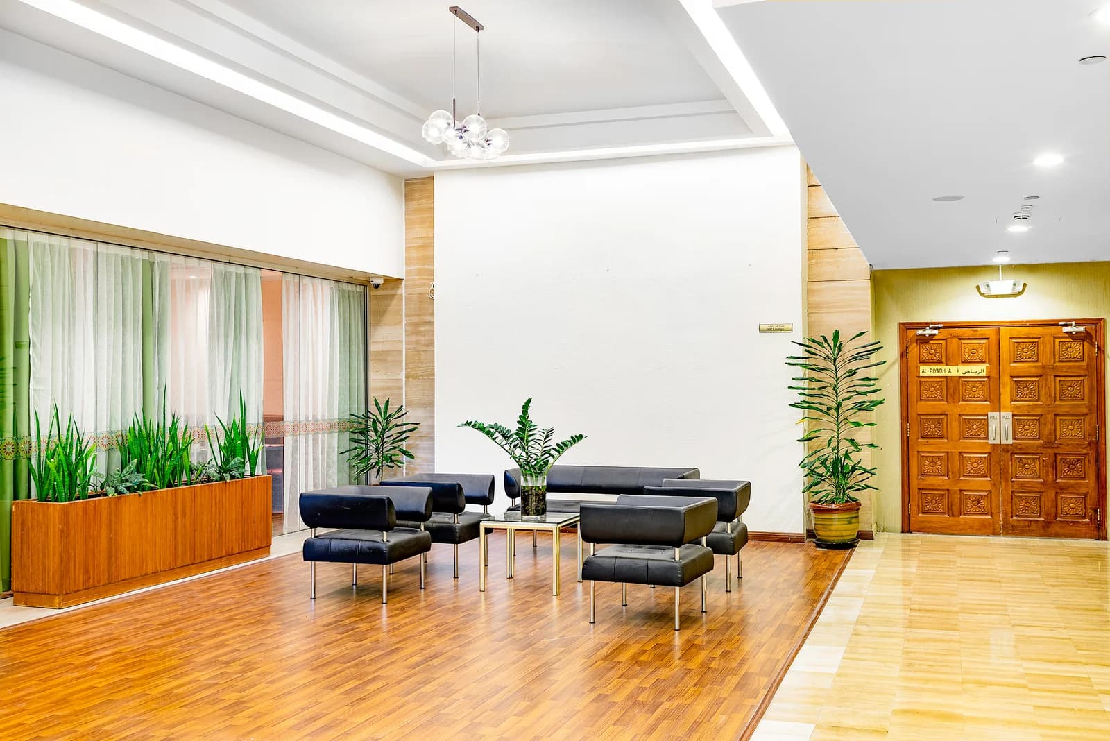 Treffen House Hotel
