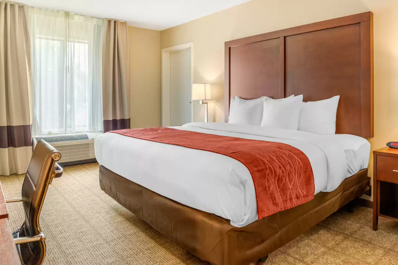 Comfort Inn & Suites