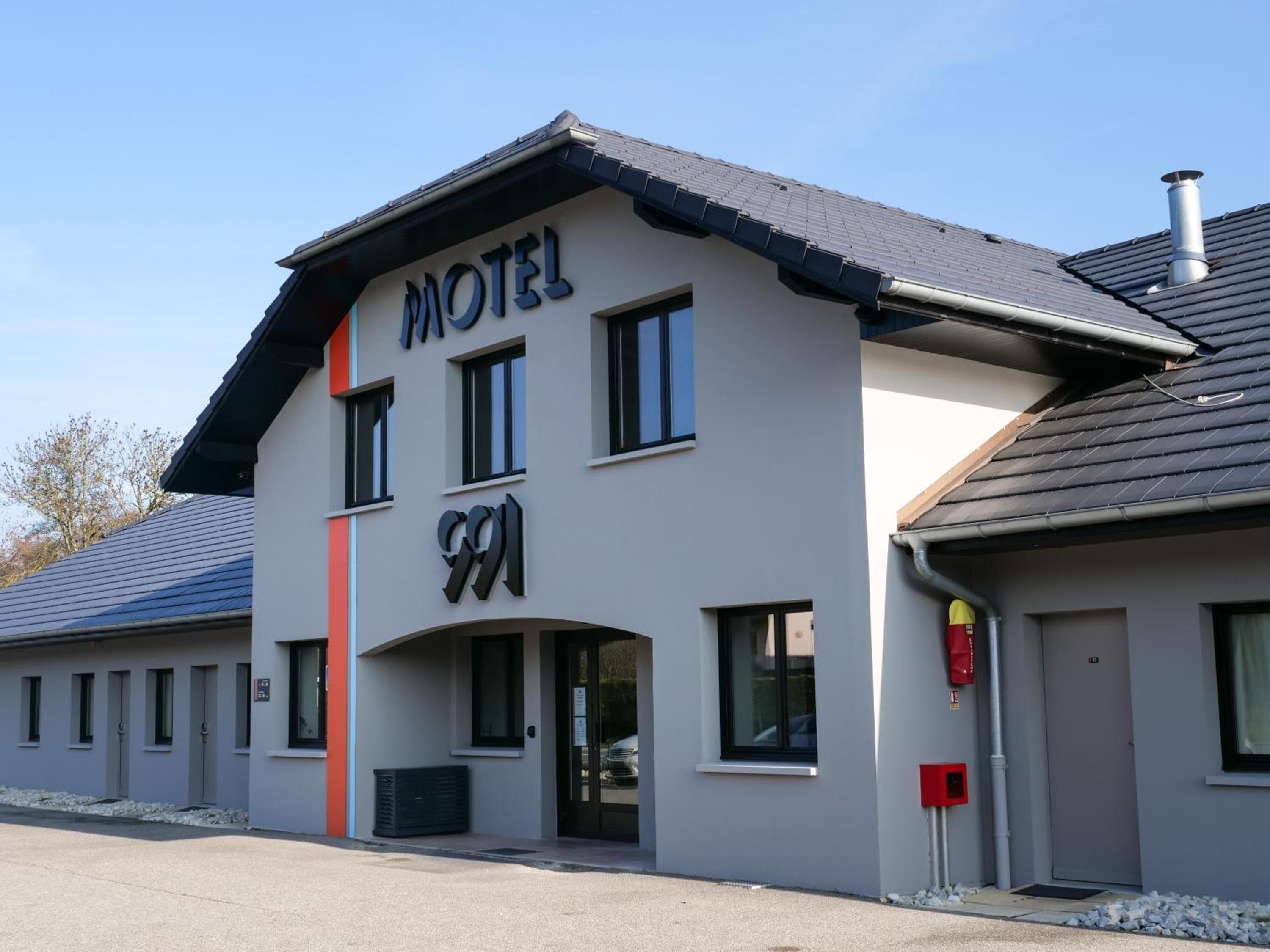 Motel 991