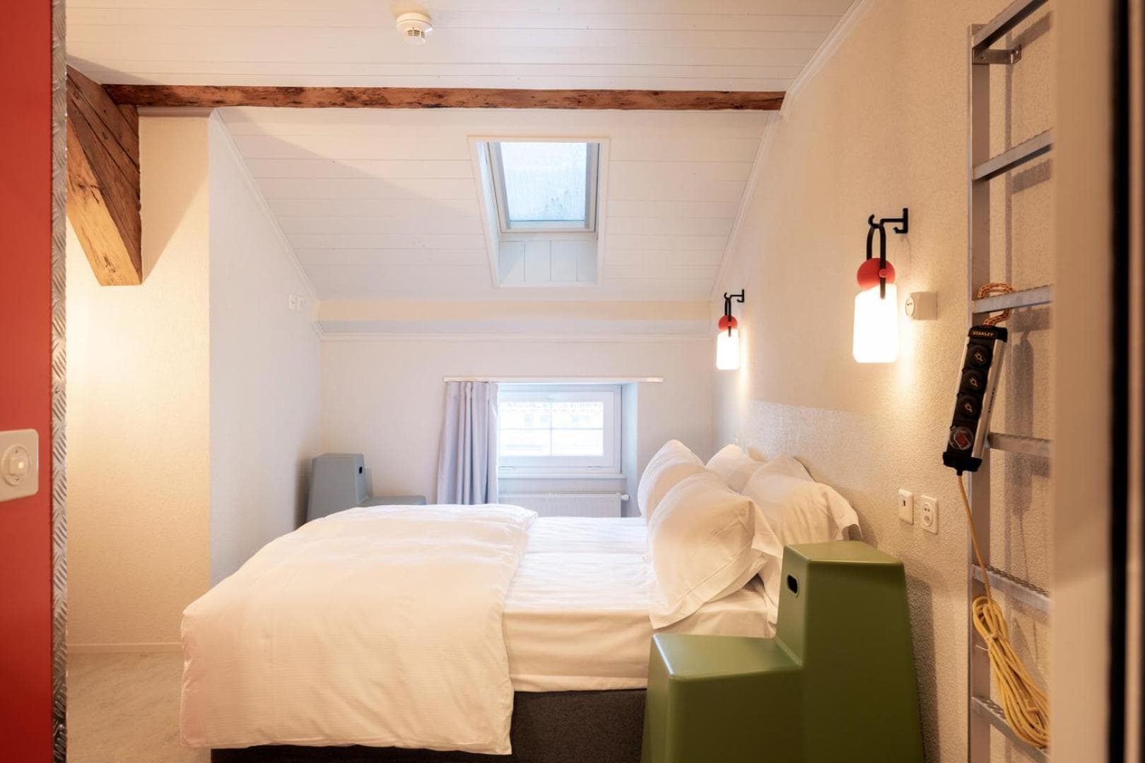 Peanut Mountain Lodge & Le Communal