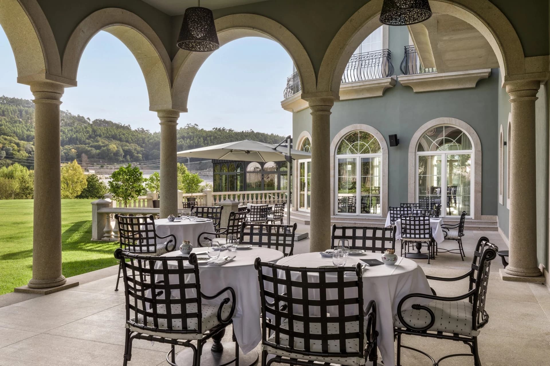 Amoure Hotel
