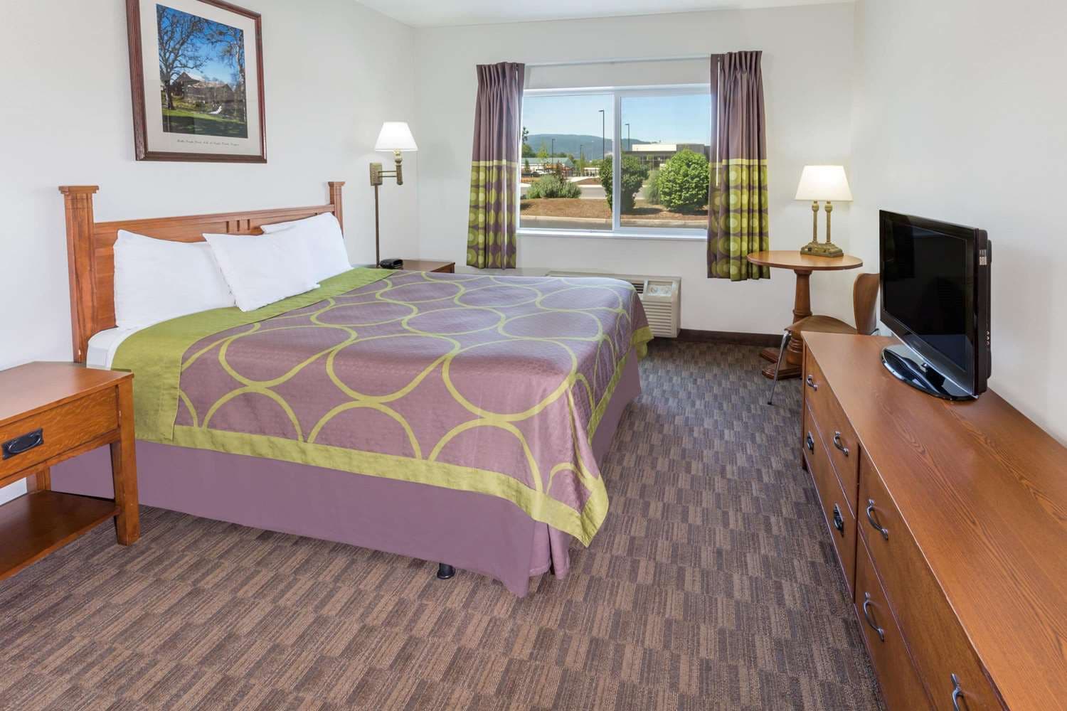 Super 8 by Wyndham Central Pt Medford