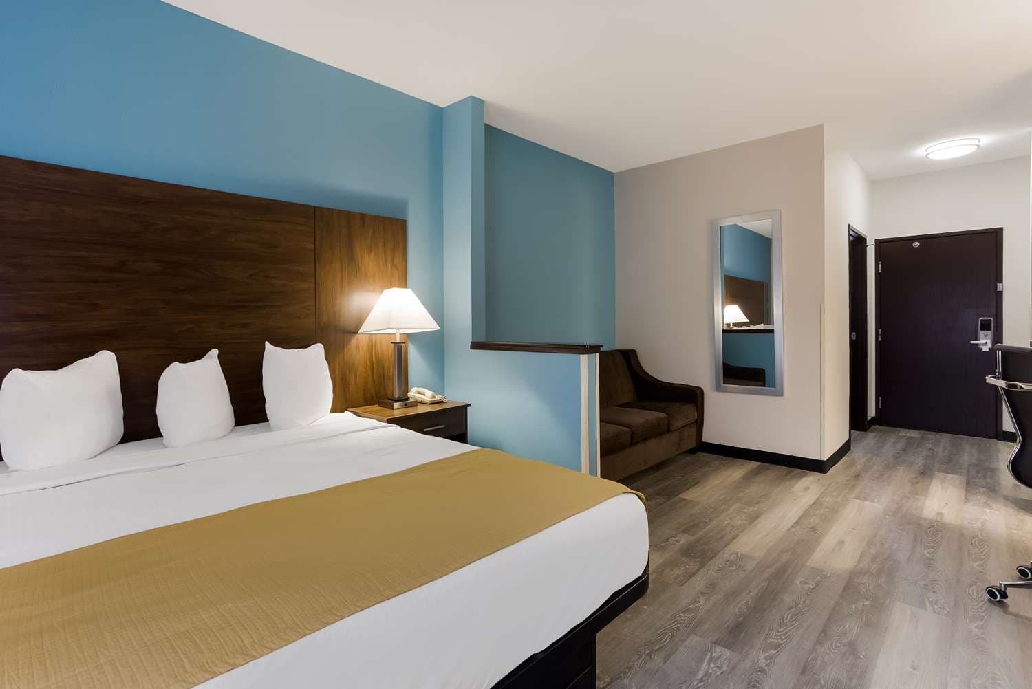 Best Western Crossroads Inn