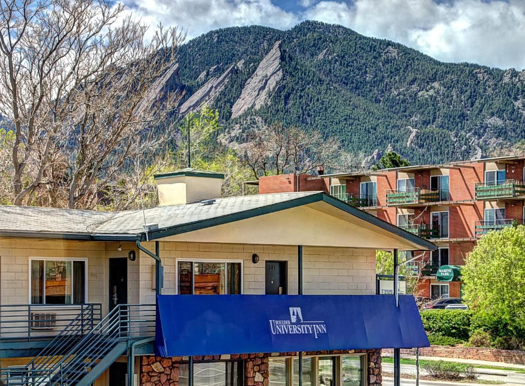 Boulder University Inn