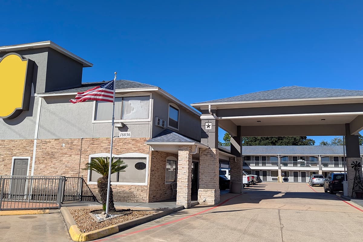 Platinum Inn and Suites