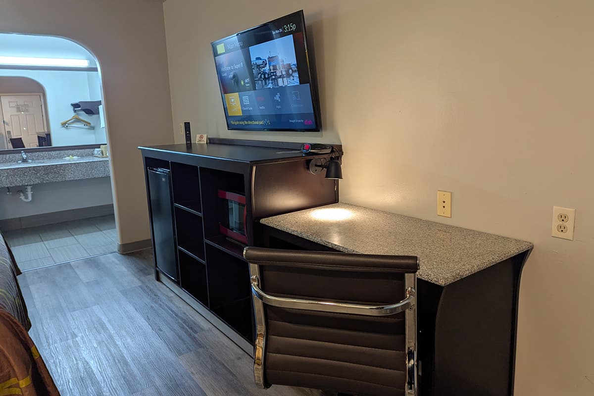 Platinum Inn and Suites