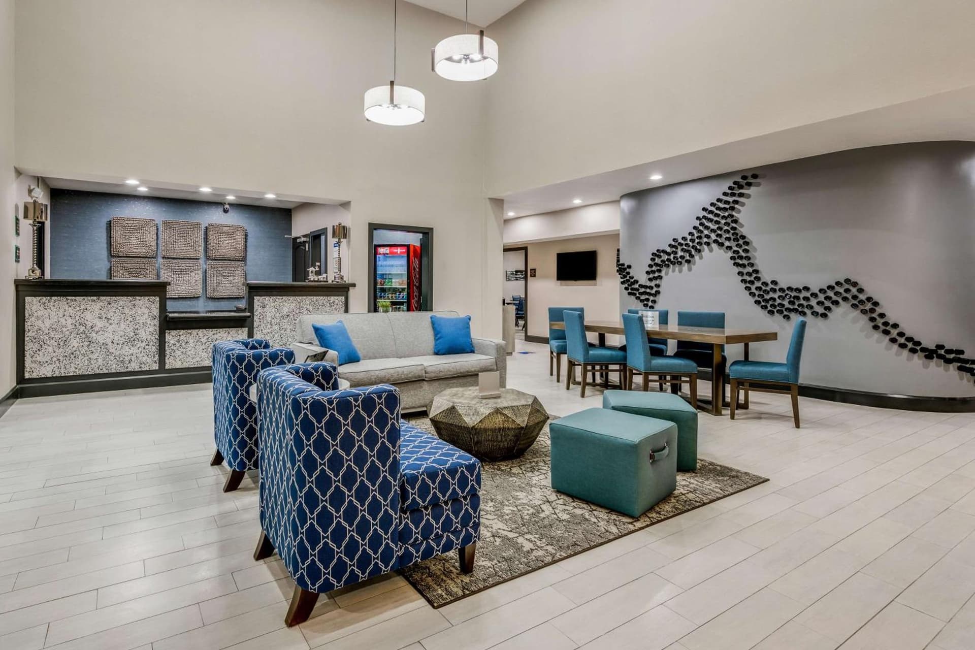 Huntsville Inn & Suites