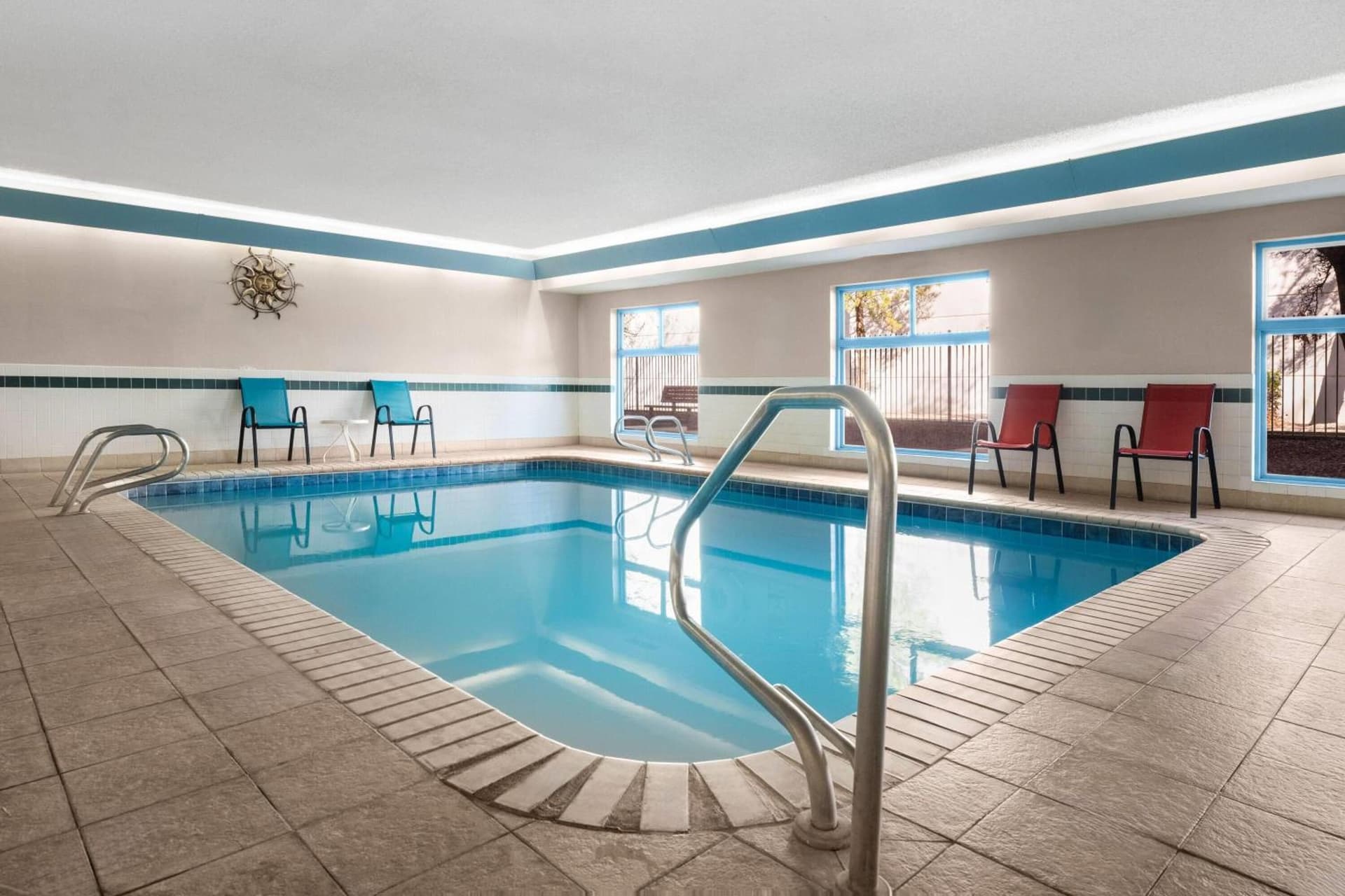 Days Inn & Suites by Wyndham Airport Albuquerque