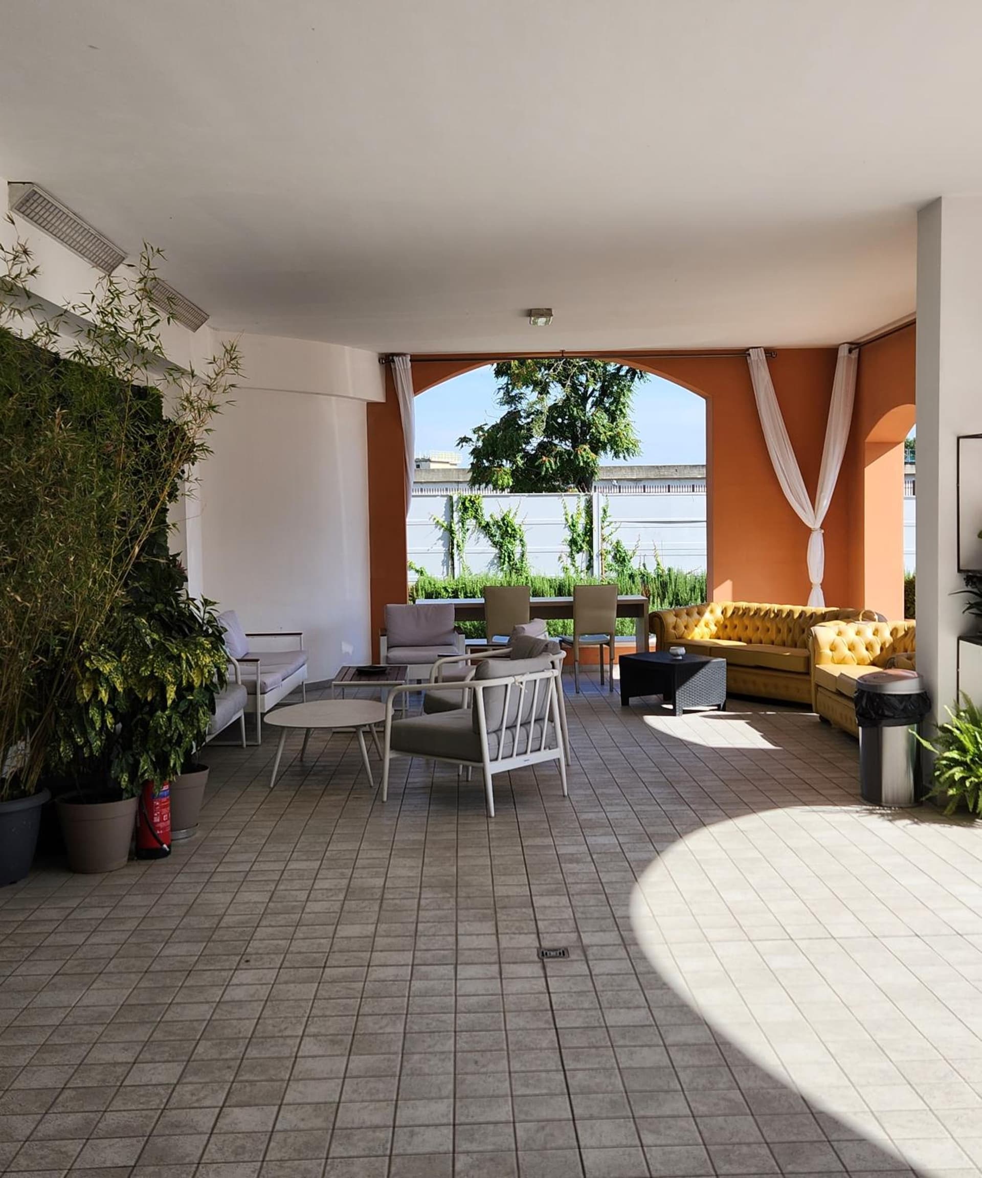 Bleis Hotel
