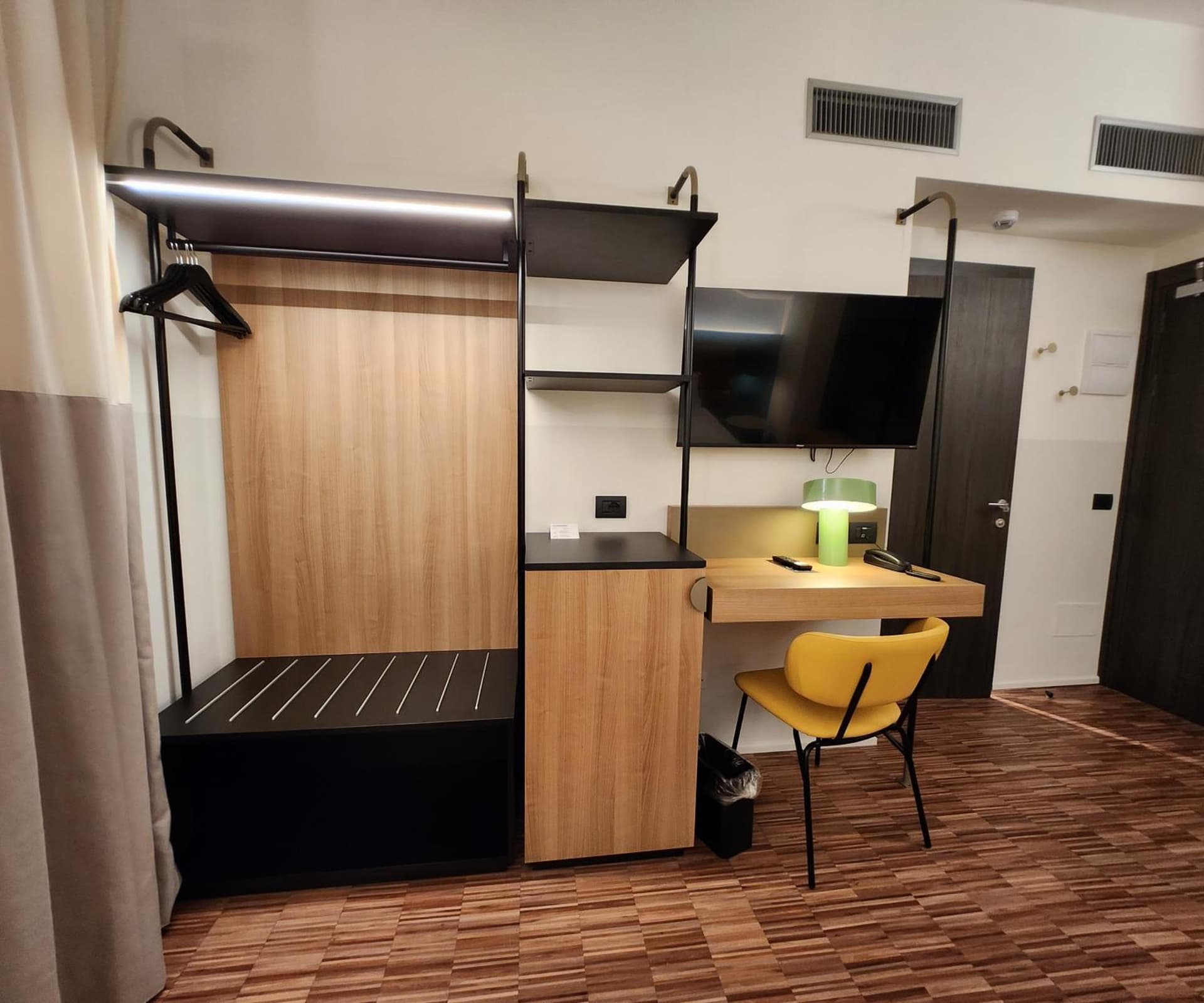 Bleis Hotel