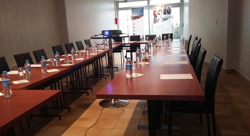 Comfort Hôtel Rosporden (ex La Voile Rouge)