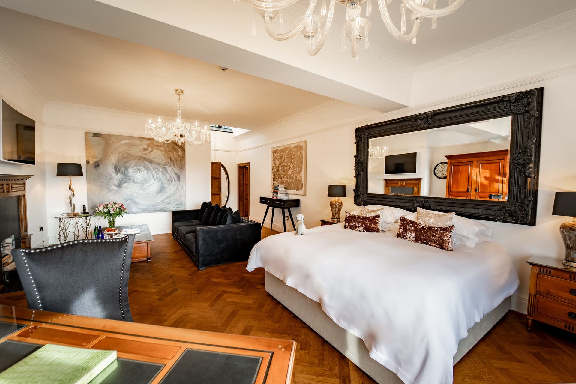 Hillbark Hotel
