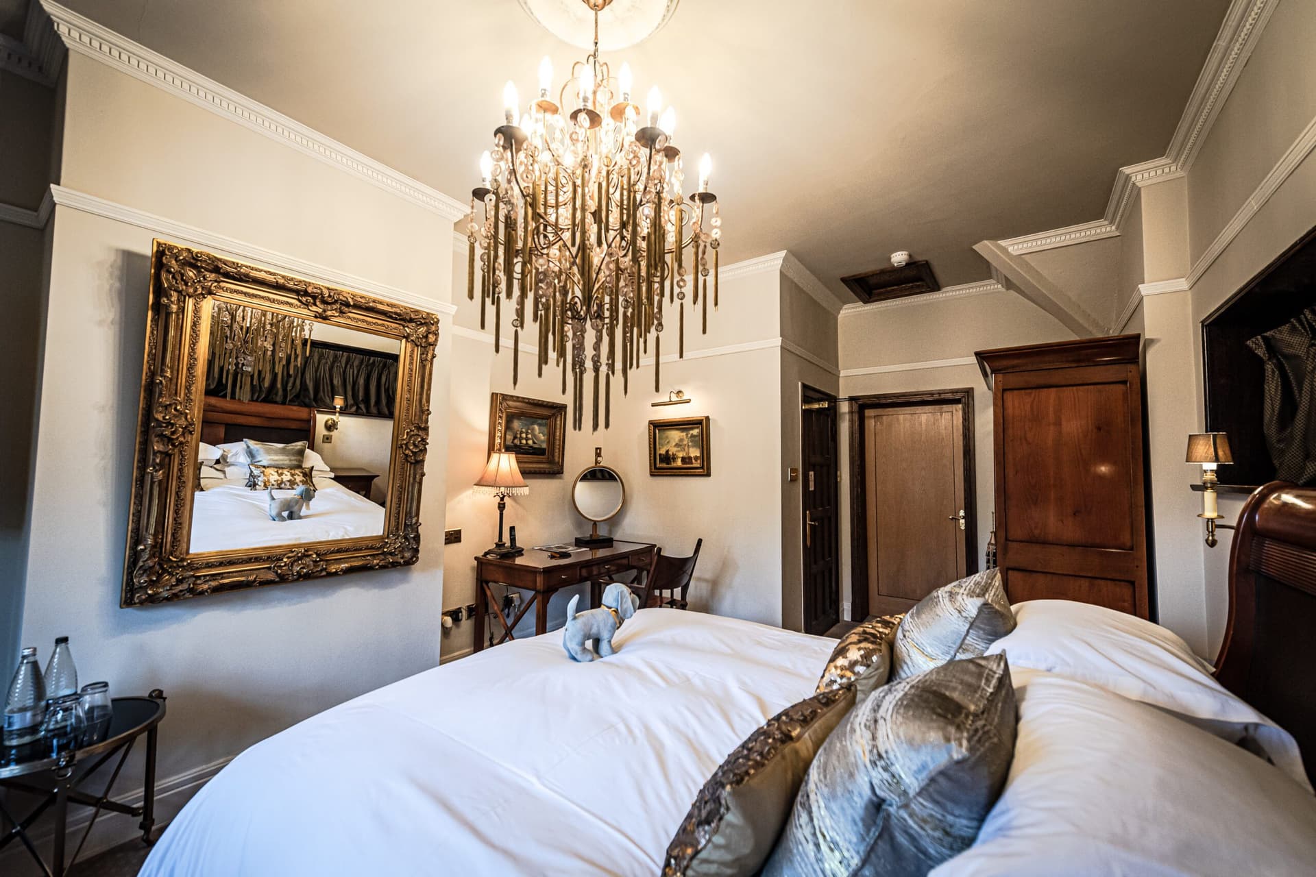 Hillbark Hotel