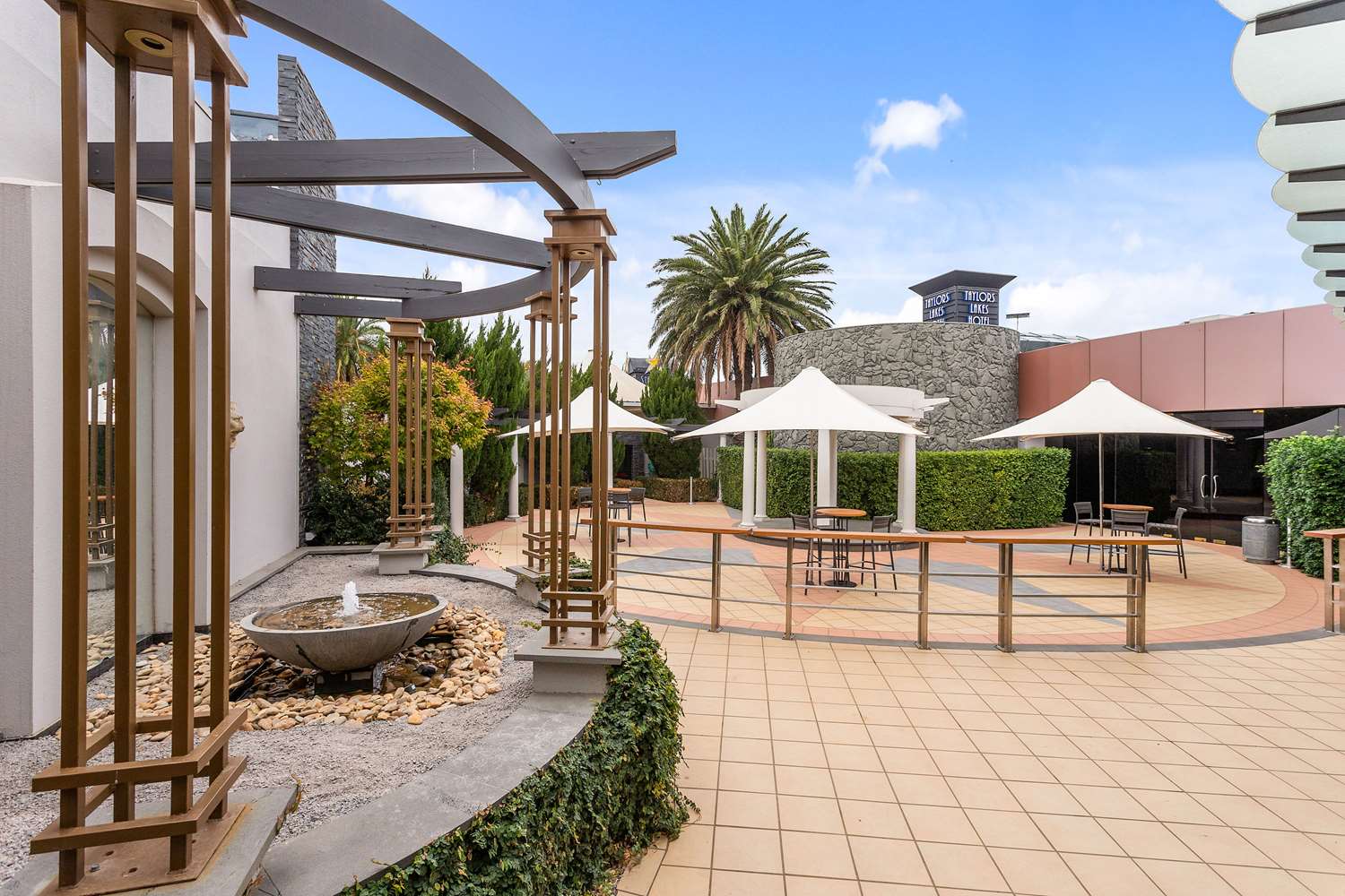 Quality Hotel Taylors Lakes