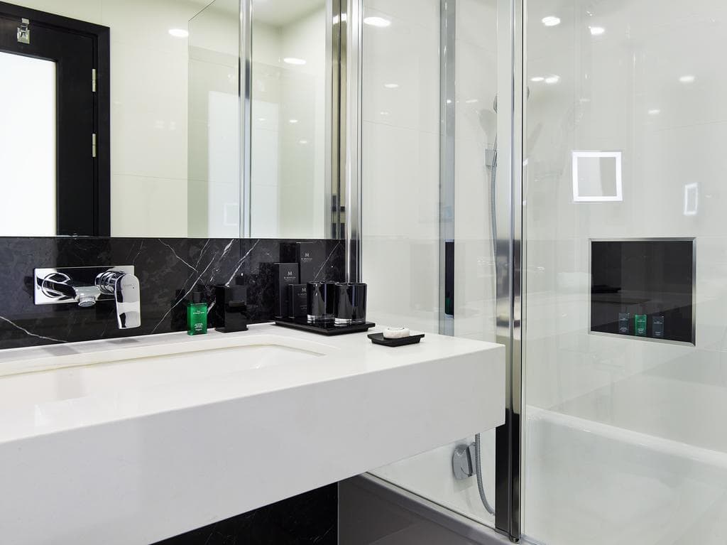 M by Montcalm (old)