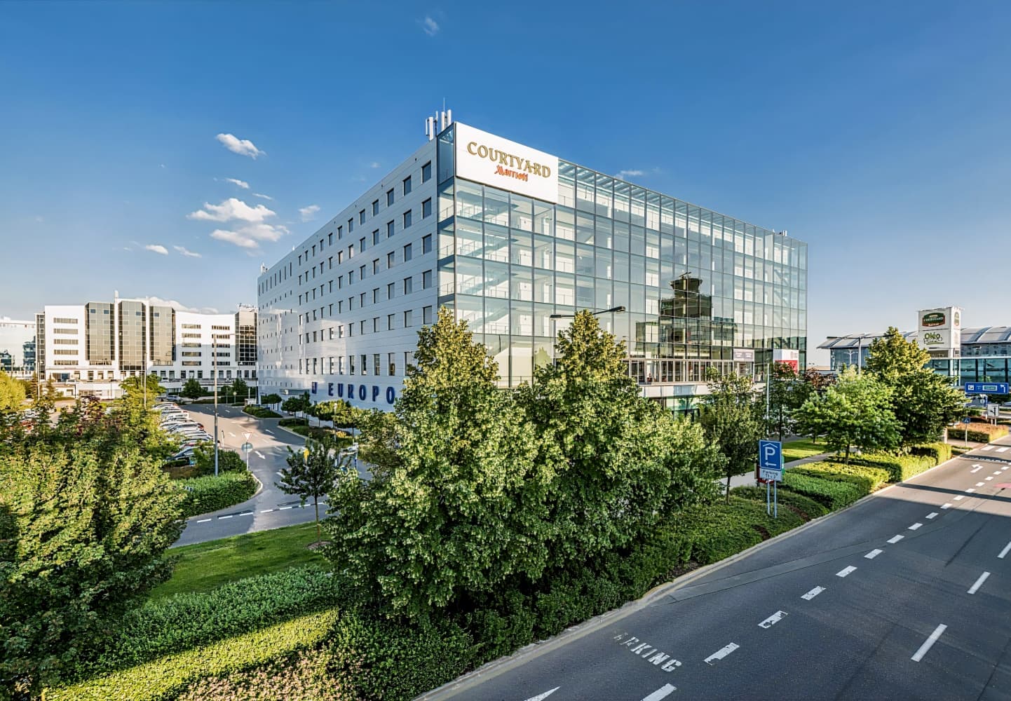 Courtyard Prague Airport