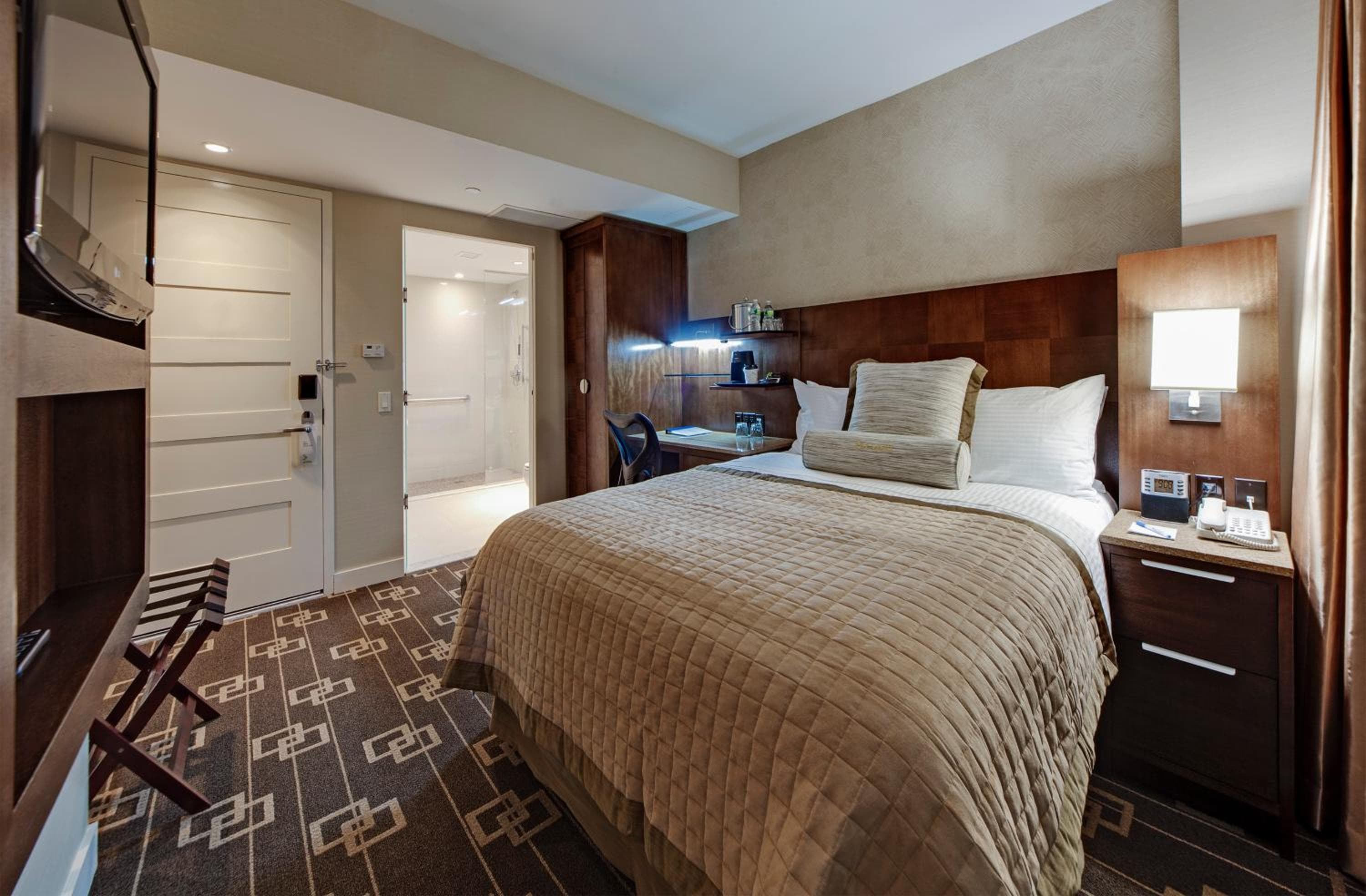 Wyndham Garden Chinatown