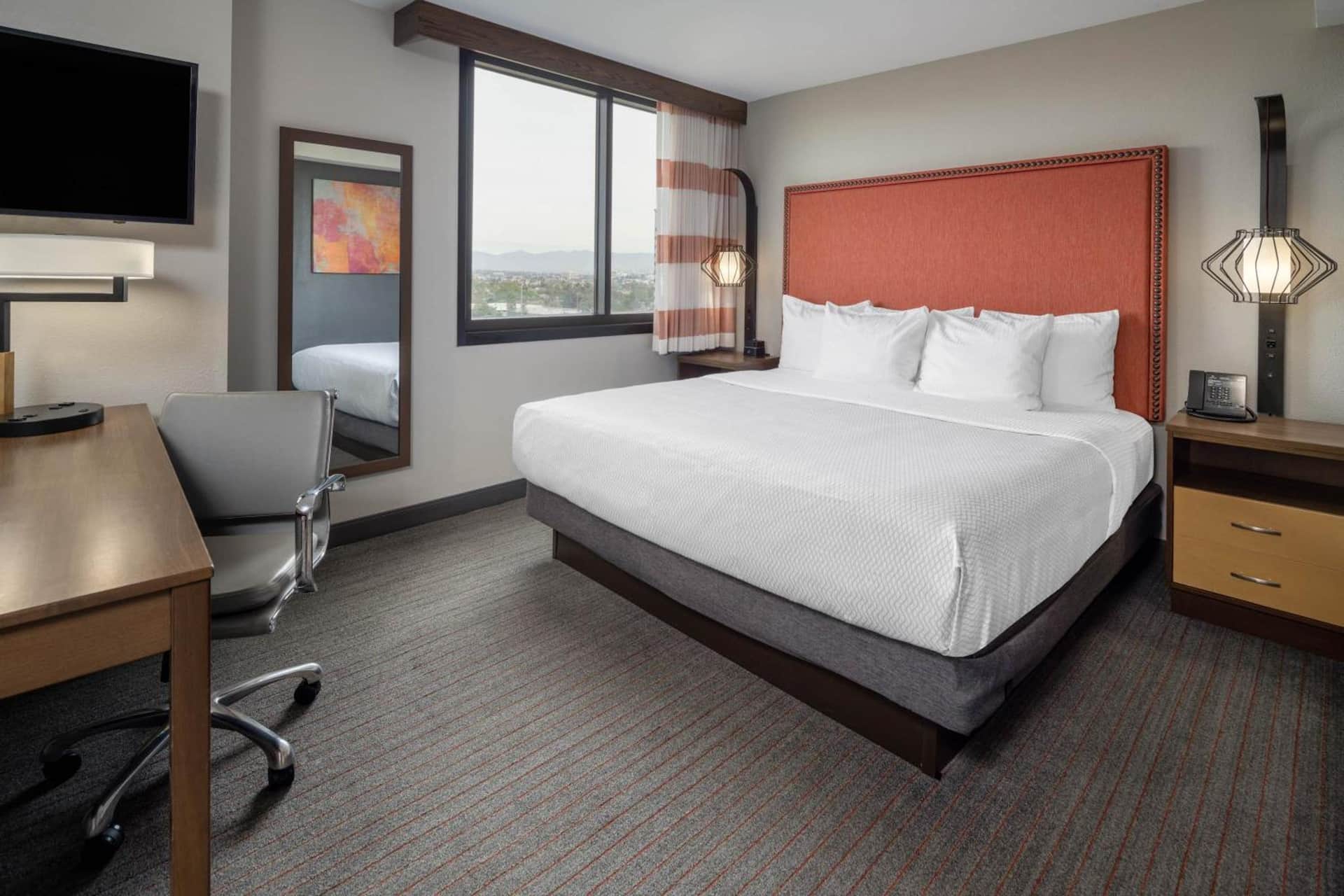 La Quinta Inn & Suites LAX