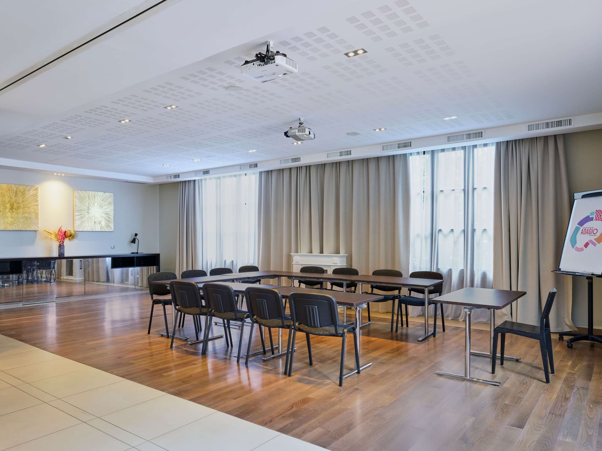 Aparthotel Adagio Serris Val d'Europe