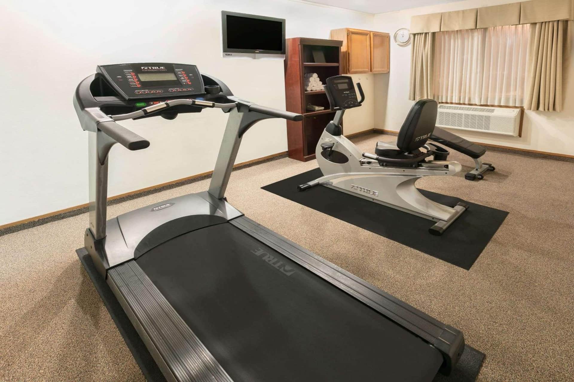 Super 8 by Wyndham Grapevine/DFW Airport Northwest