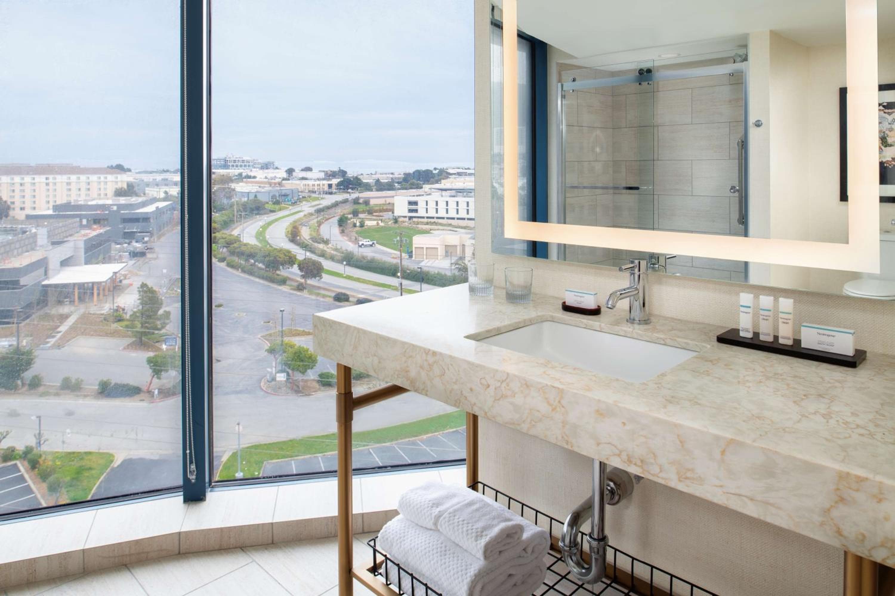 Embassy Suites by Hilton San Francisco Airport