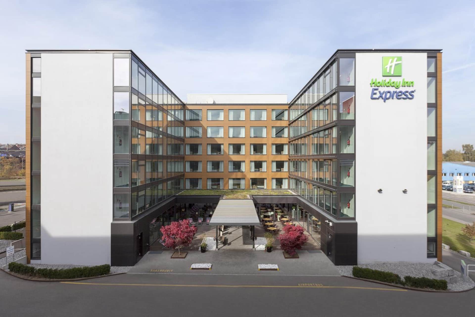 Holiday Inn Express Zürich Airport, an IHG Hotel