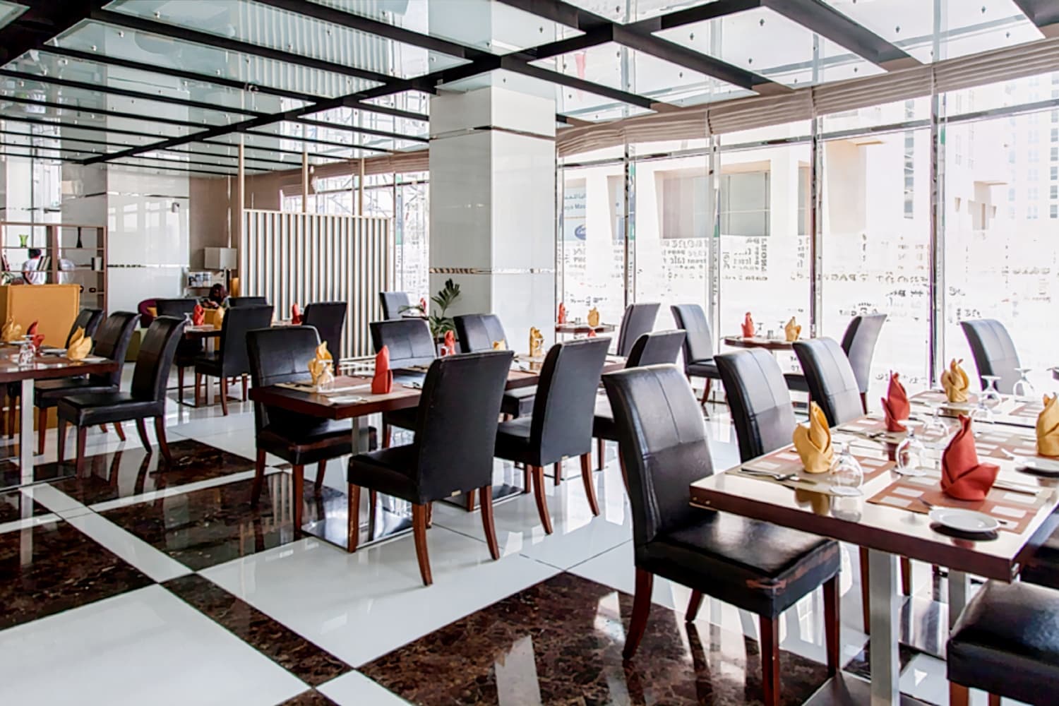 Pearl Park Deluxe Hotel Apartments