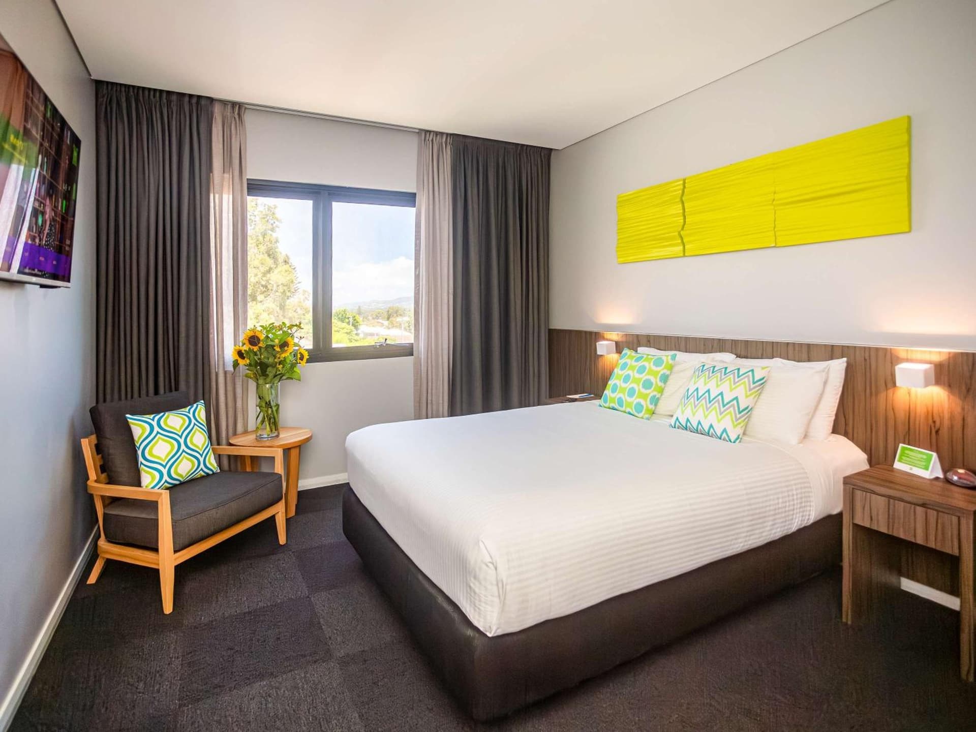 ibis Styles The Entrance