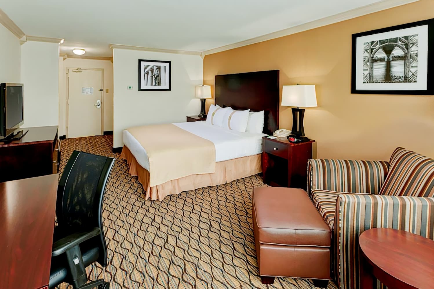 Mitchell Executive Hotels - Fort Lee