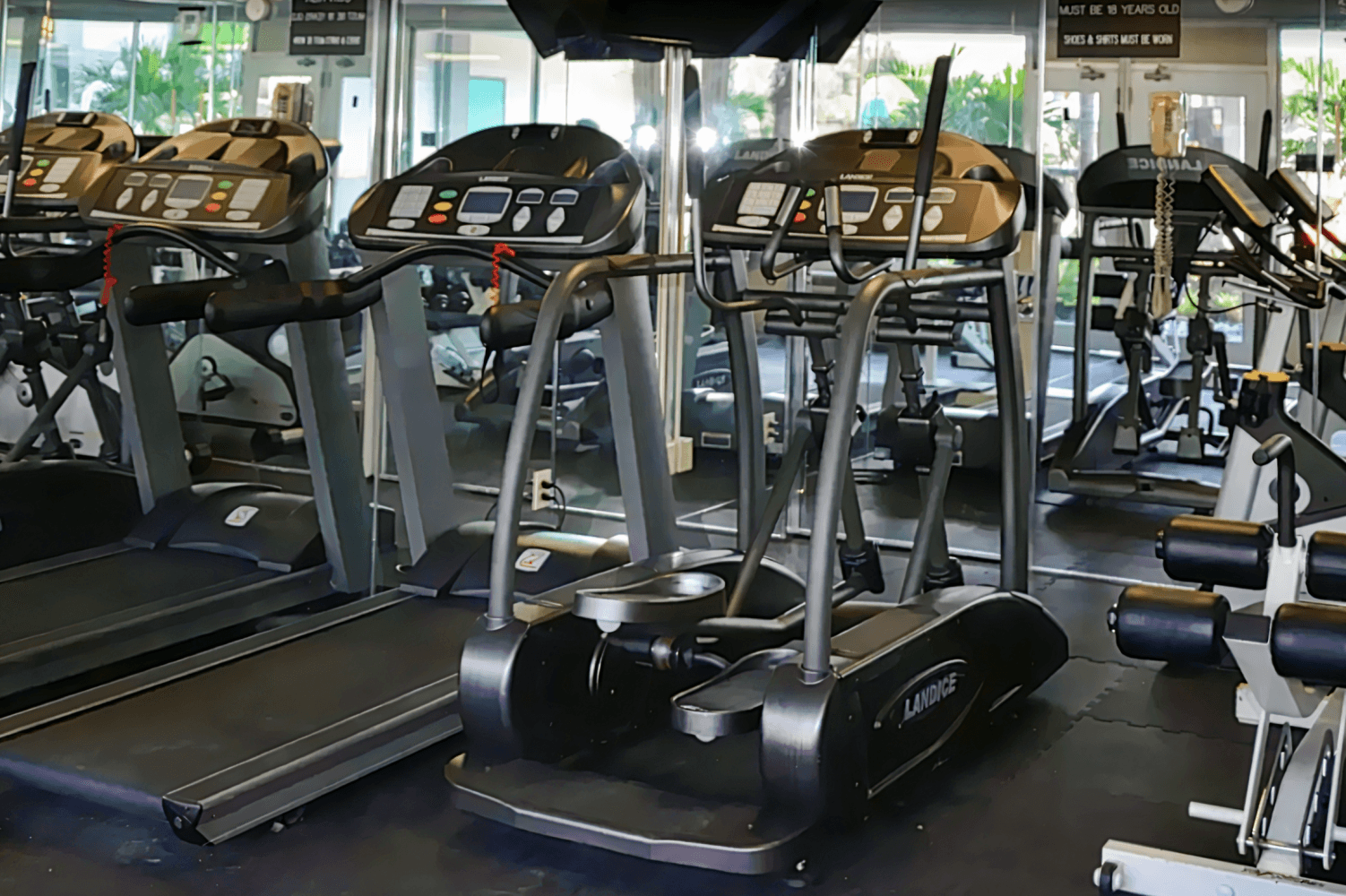 Opal Hotel & Suites