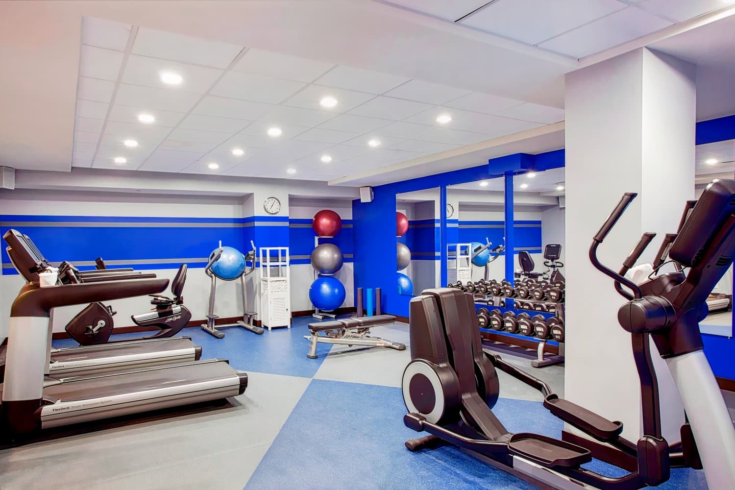 Four Points by Sheraton Manhattan Midtown West