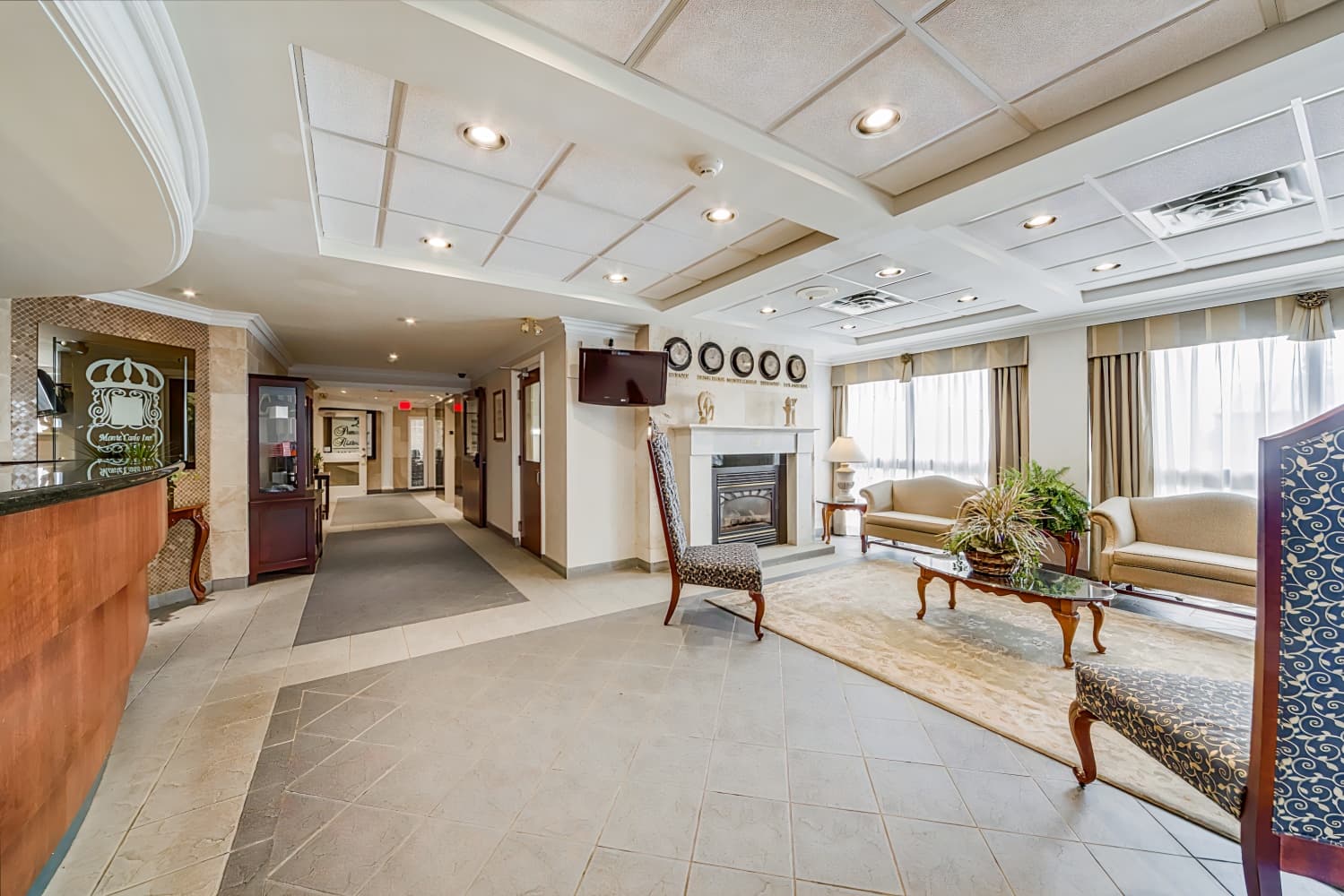 Monte Carlo Inn Oakville Suites