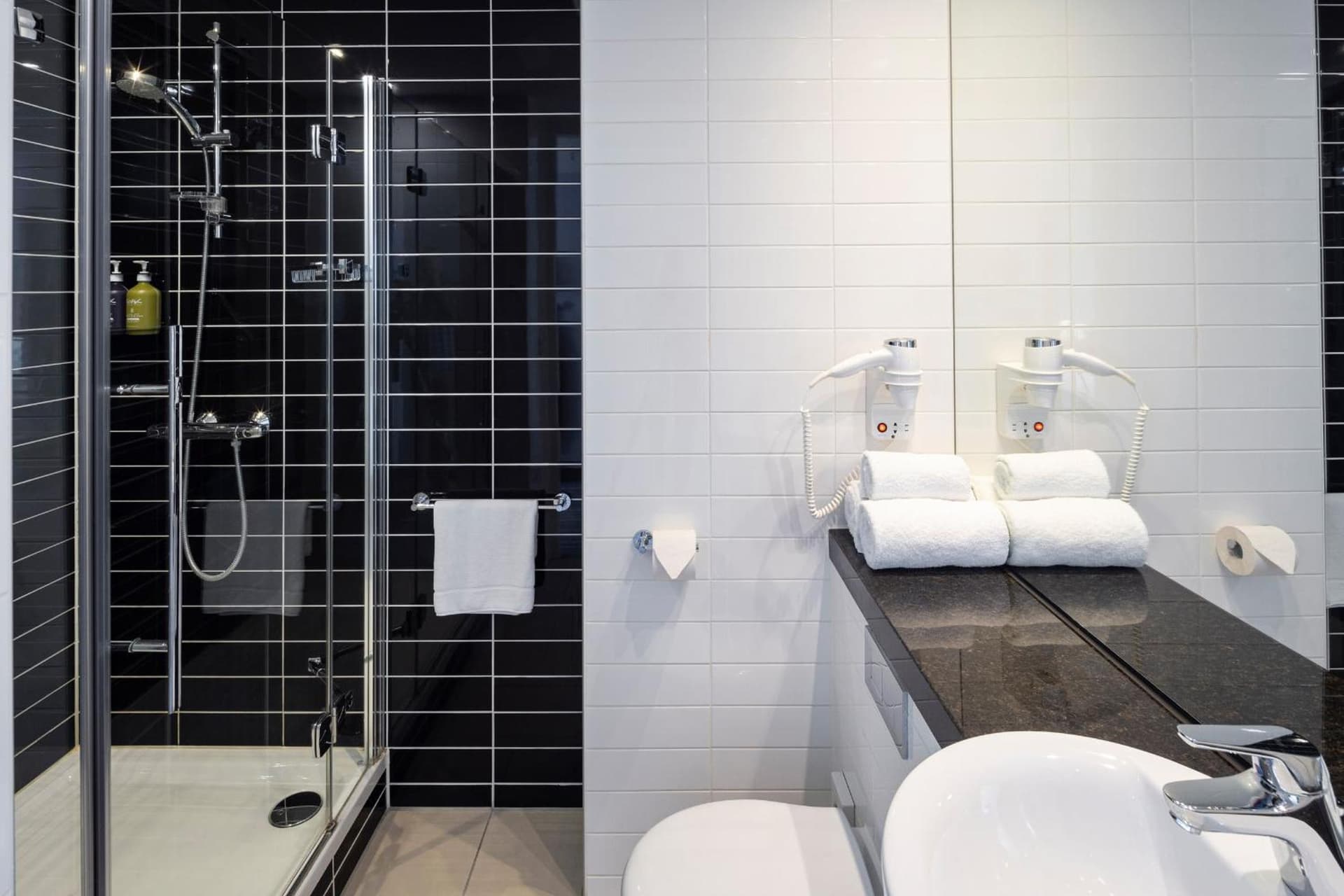 Holiday Inn Express Amsterdam - Schiphol, an IHG Hotel