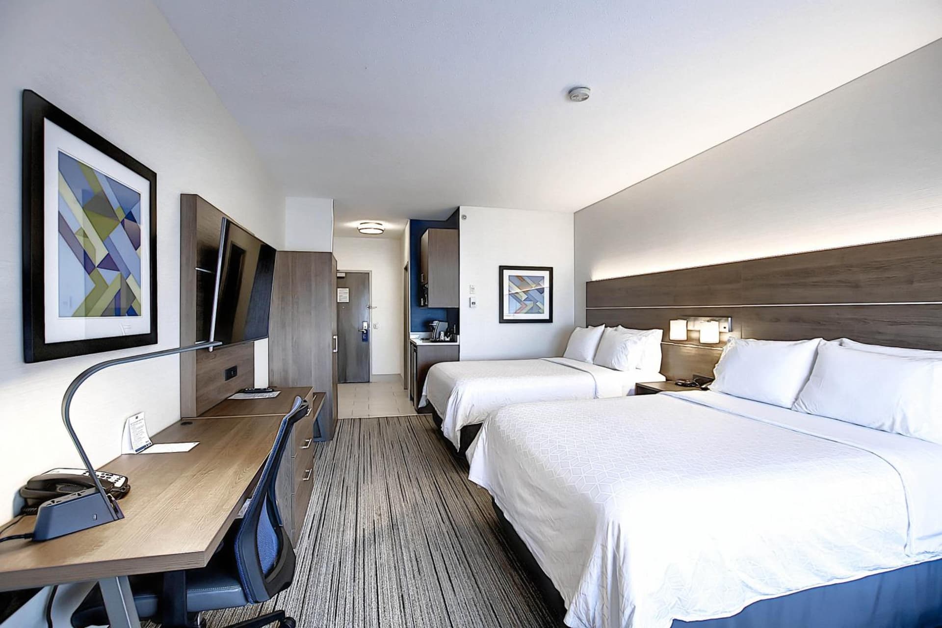 Holiday Inn Express & Suites Airport Calgary