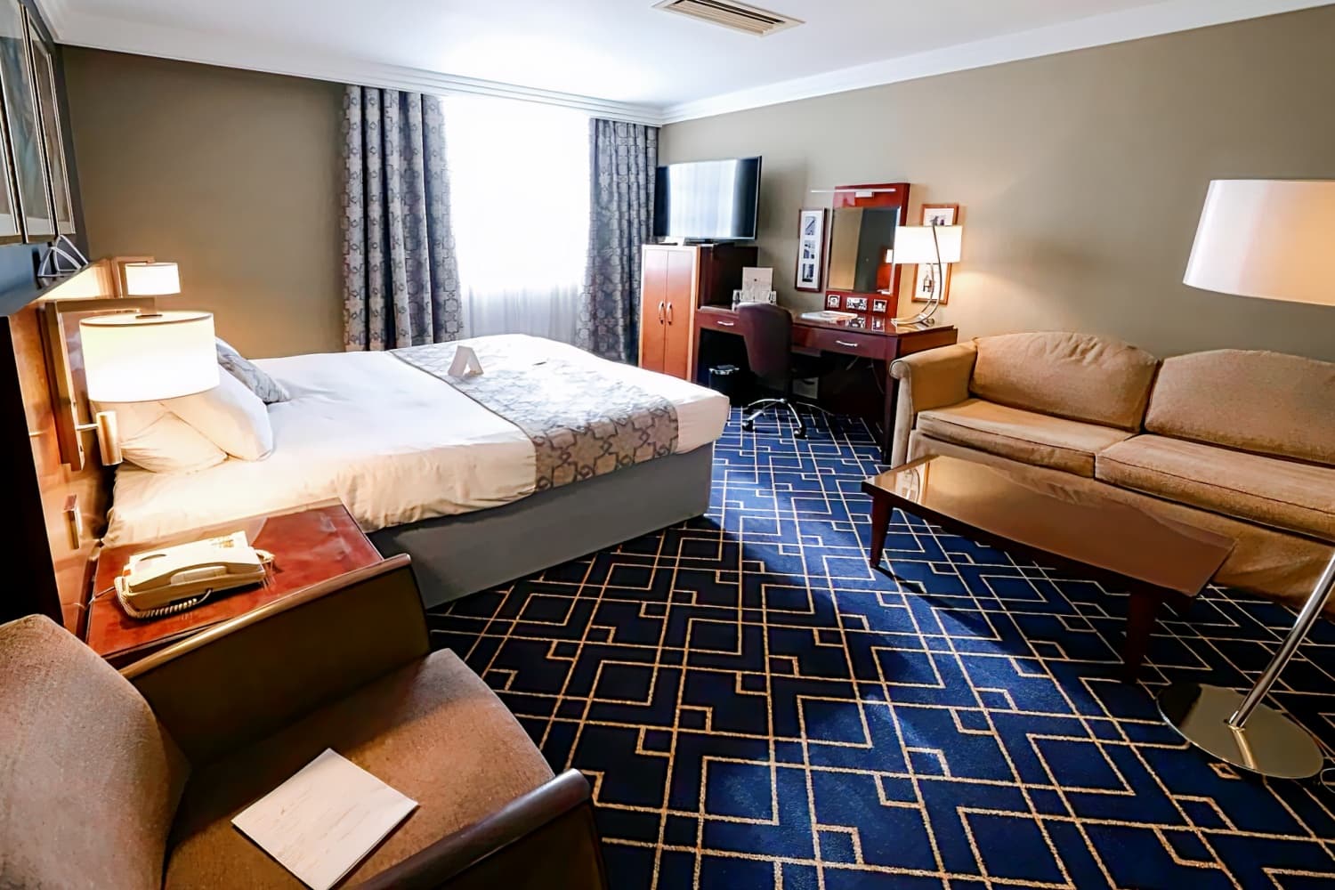 Crowne Plaza Liverpool - John Lennon Airport, an IHG Hotel