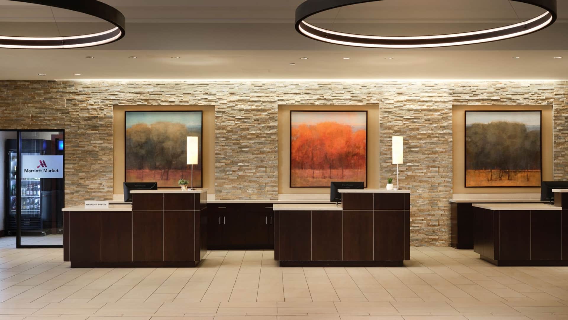 Minneapolis Marriott Northwest Hotel & Conference Center