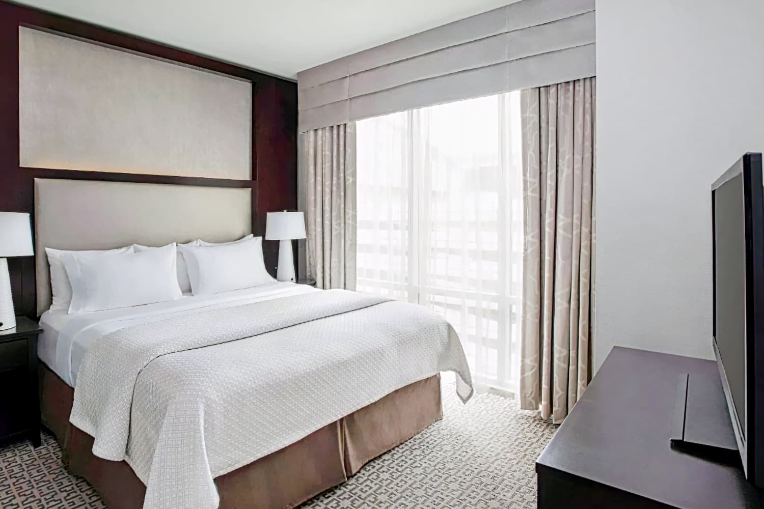 Cambria Hotel White Plains - Downtown