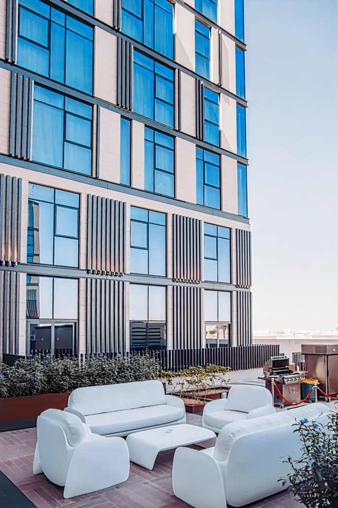 Staybridge Suites Dubai Al-Maktoum Airport