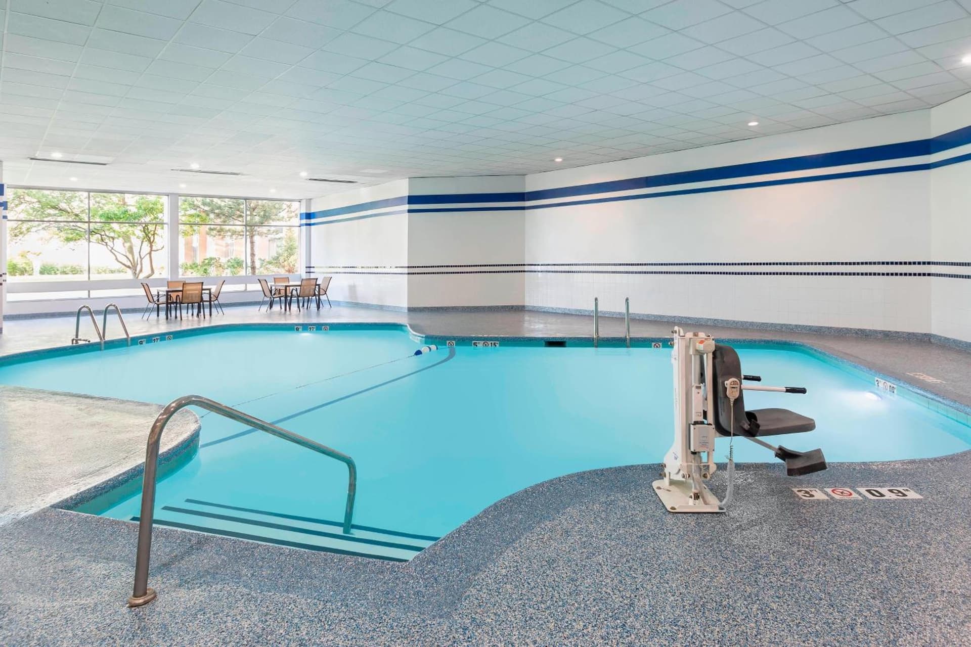 Four Points by Sheraton Chicago O'Hare Airport