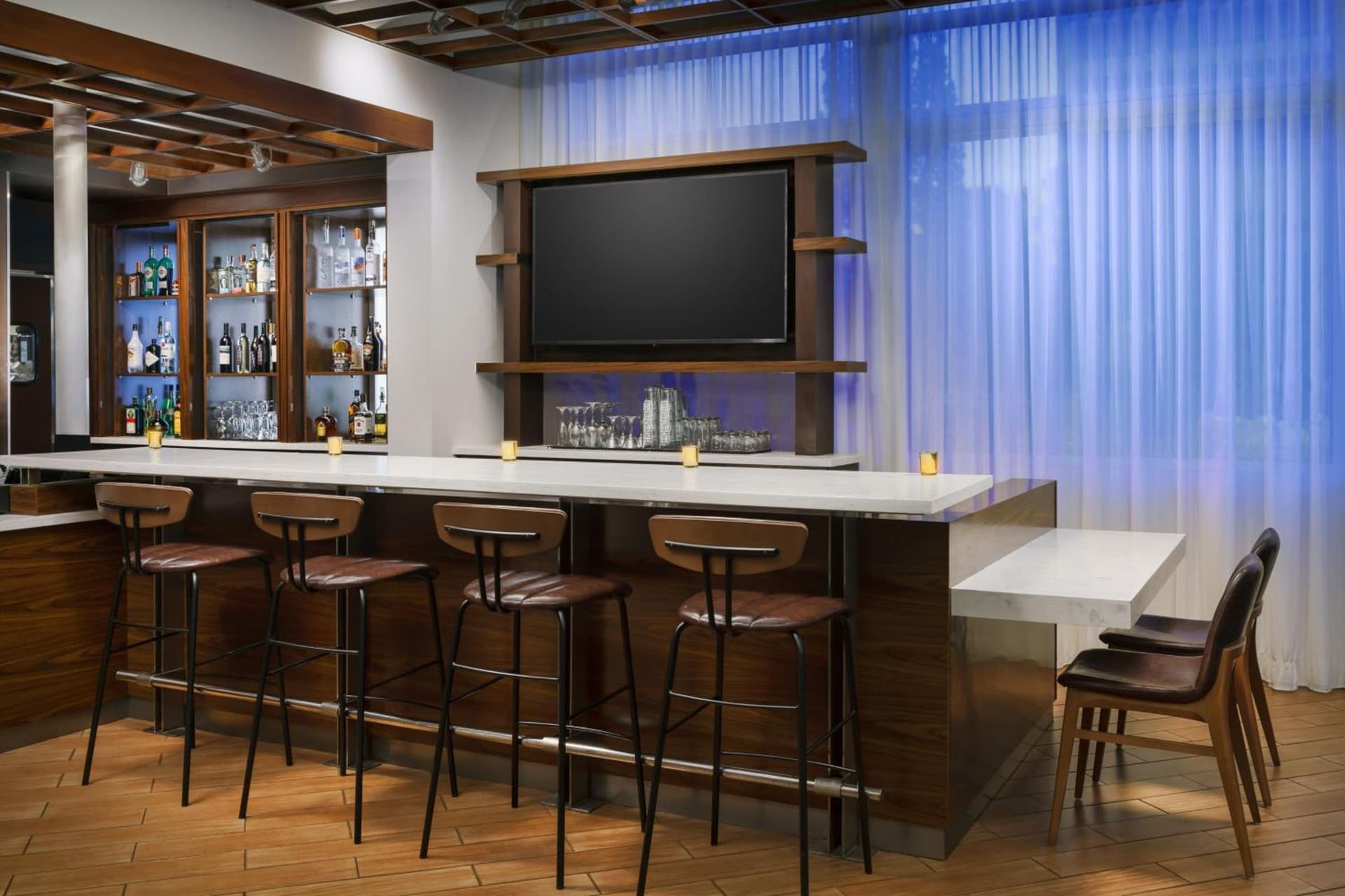 Courtyard by Marriott Los Angeles Woodland Hills