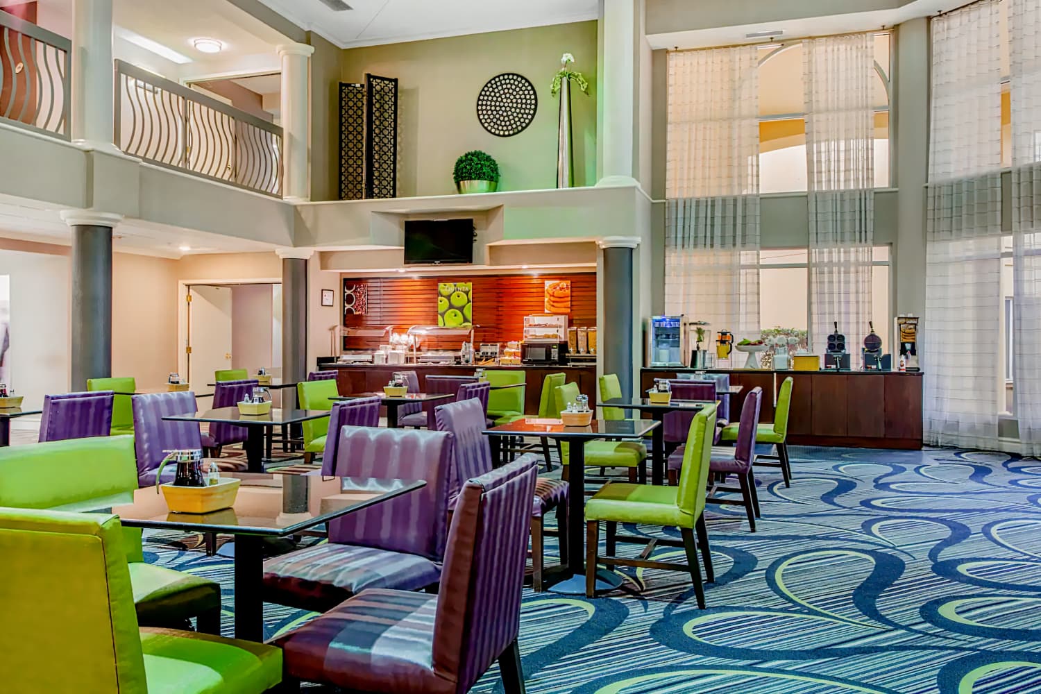 La Quinta Inn & Suites by Wyndham Raleigh Durham Airport