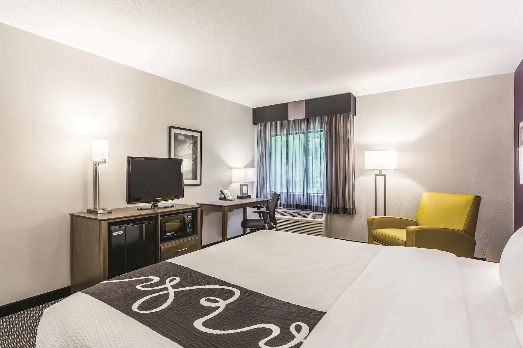 La Quinta Inn & Suites by Wyndham Columbia / Fort Meade