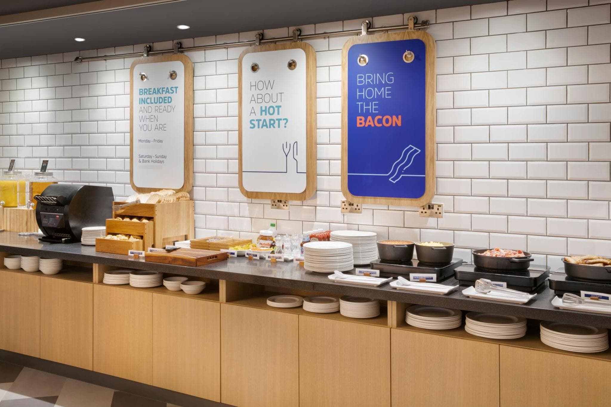 Holiday Inn Express Cambridge West - Cambourne, an IHG Hotel