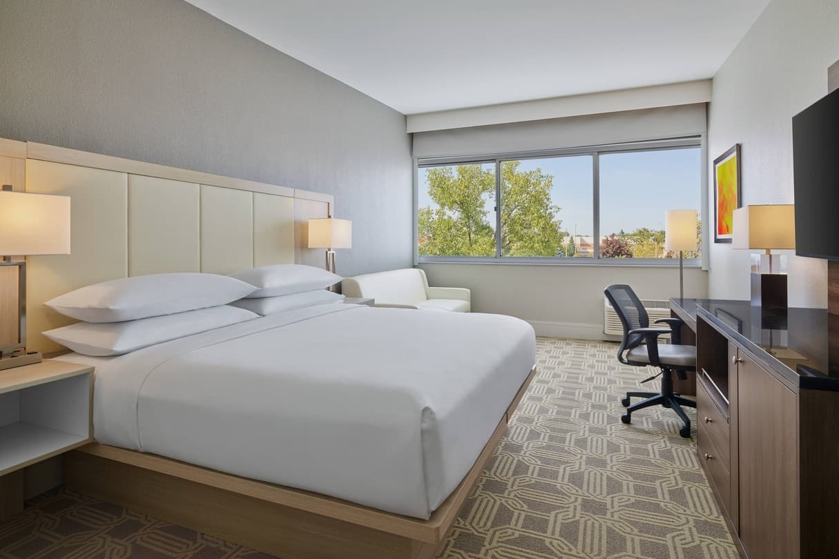 Delta Hotels by Marriott Chicago Willowbrook (old)