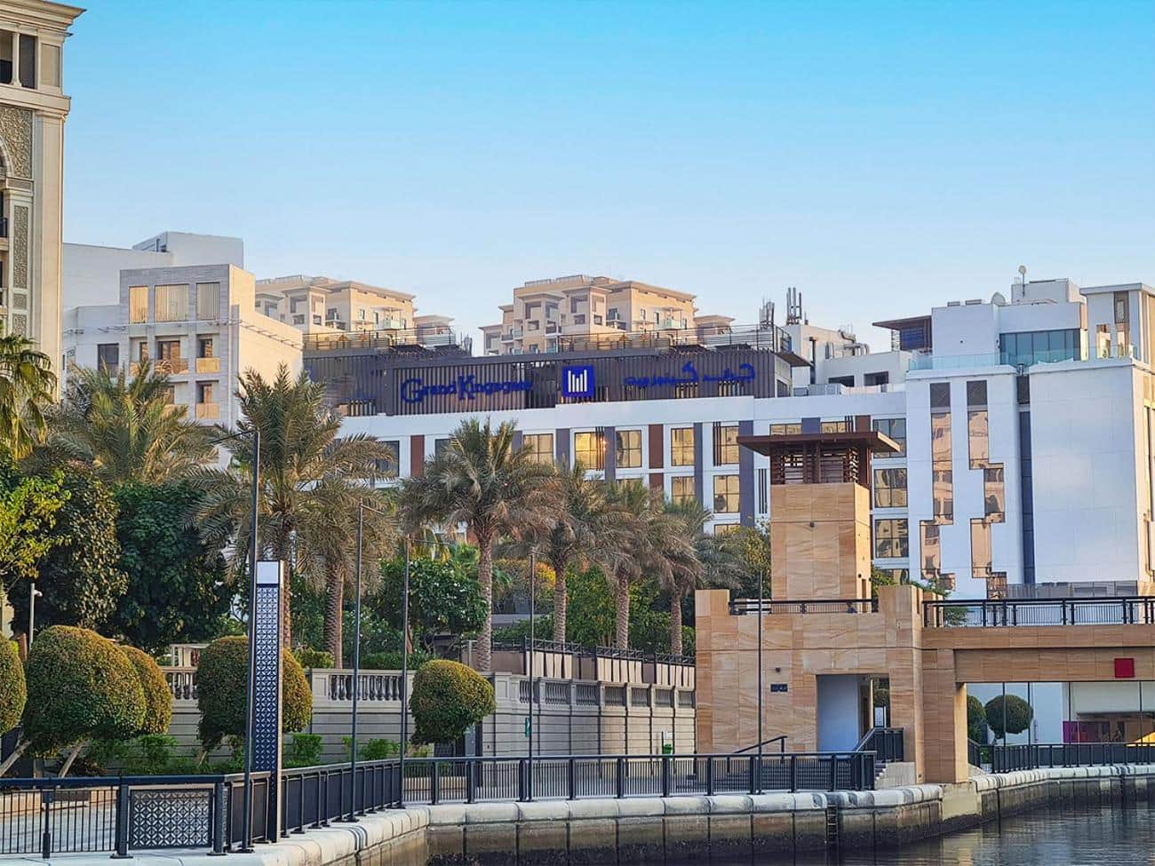Grand Kingsgate Waterfront Hotel by Millennium